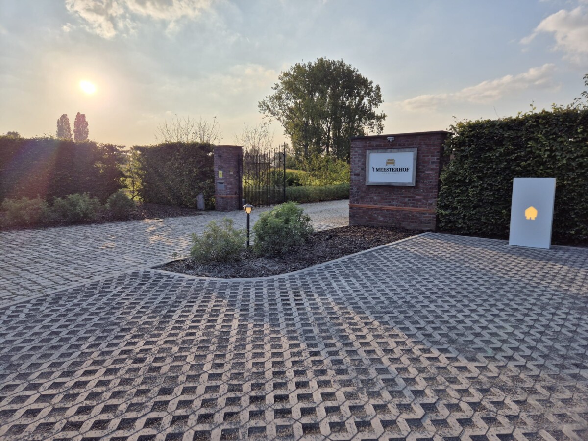 Meesterhof Laadpalen